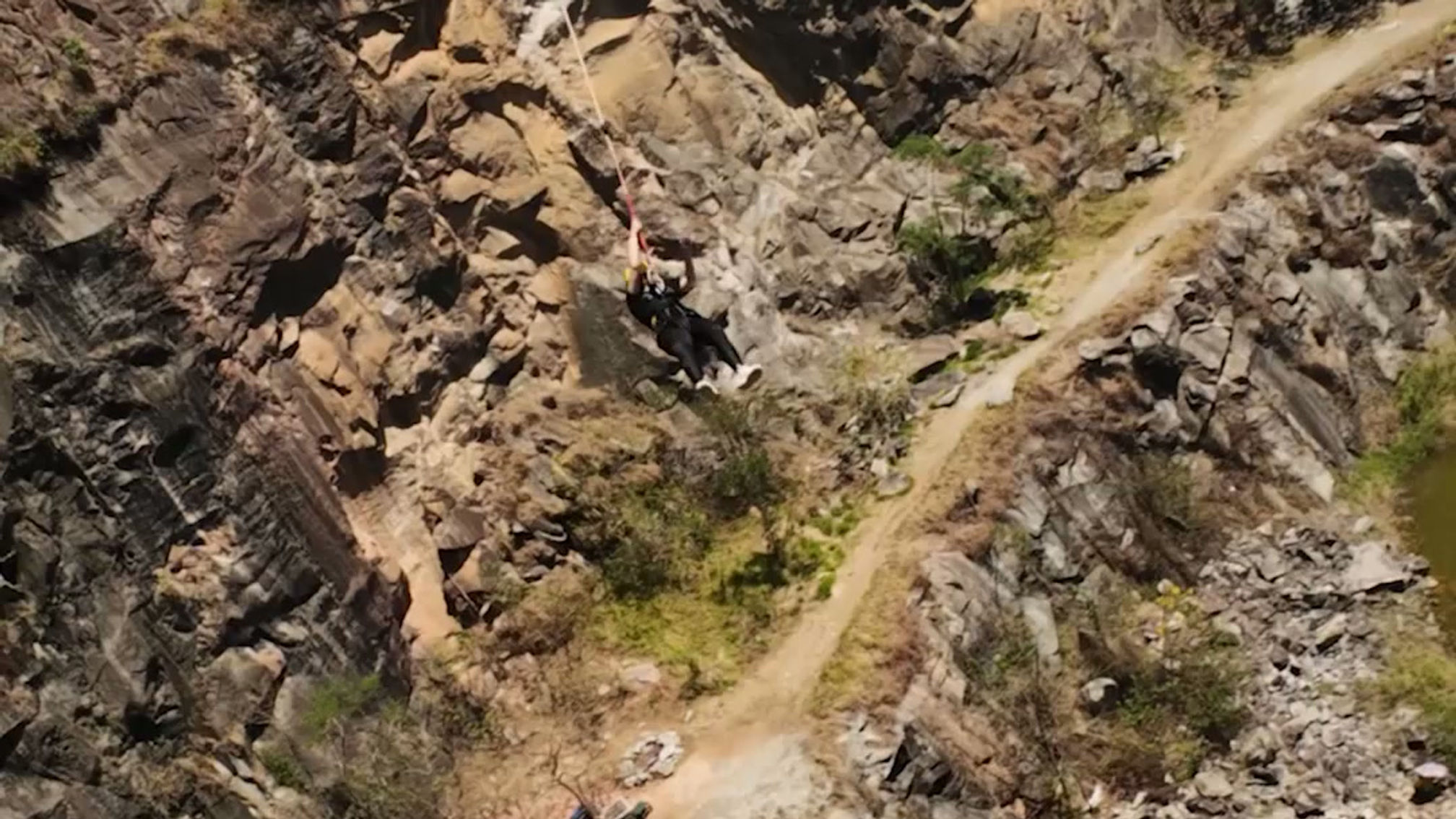 Rope Jump 70 Metros na Pedreira do Dib